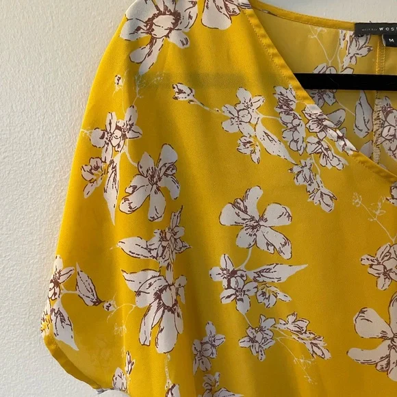 West Kei | Yellow Floral Blouse, Tie Front | Size Medium - Picture 2 of 10